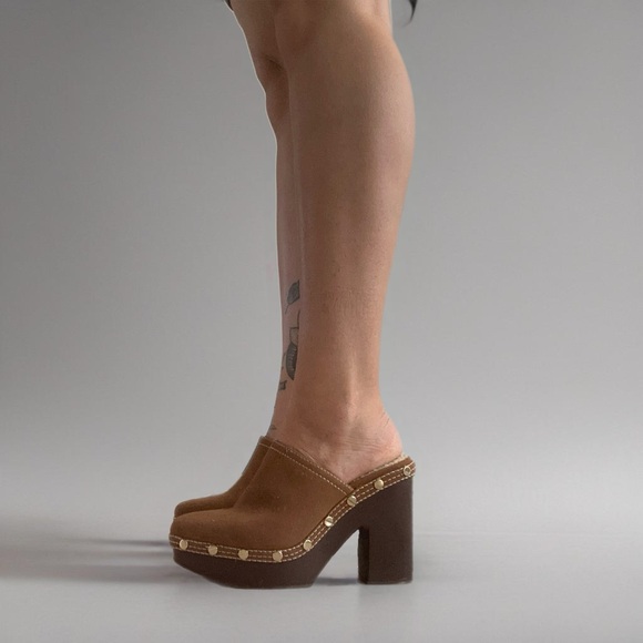 SOLD - Picture 2 of 5